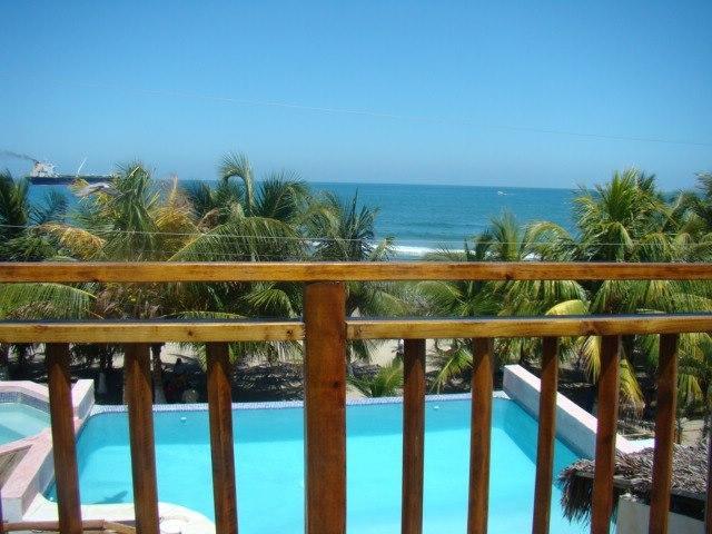 Hotel Y Restaurante Cesar Mariscos 텔라 객실 사진